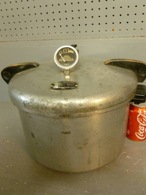 lot 36 image: Pressure Cooker