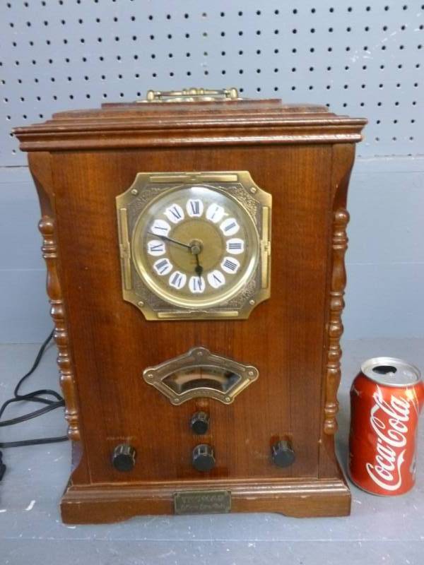 lot 96 image: Thomas Radio