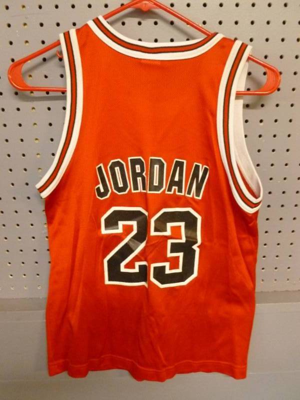 lot 115 image: Sports Jersey