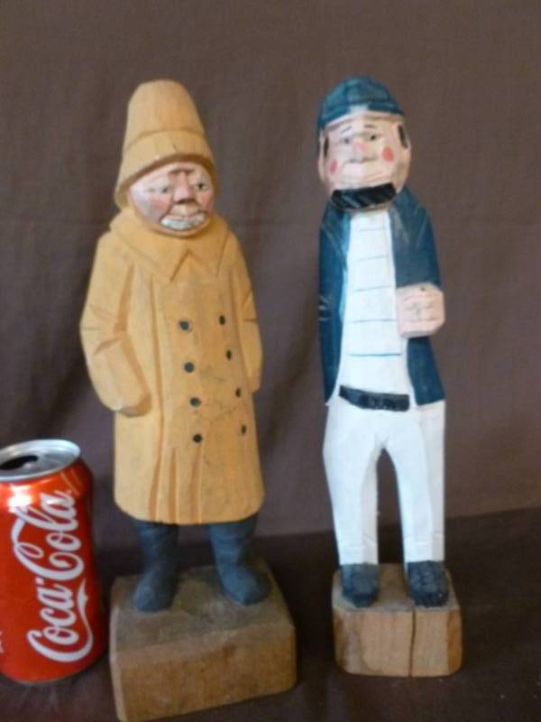 lot 153 image: Hand Carved Figurines