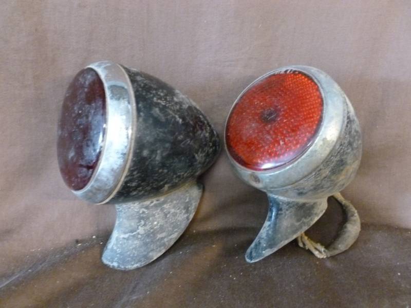 lot 170 image: Vintage Auto Lights