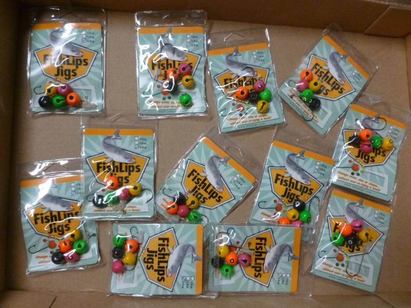 lot 174 image: Fishing Baits