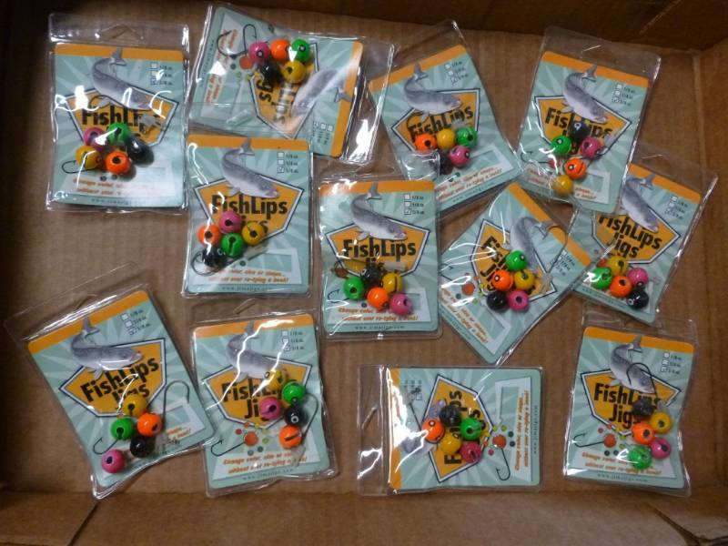 lot 176 image: Fishing Baits