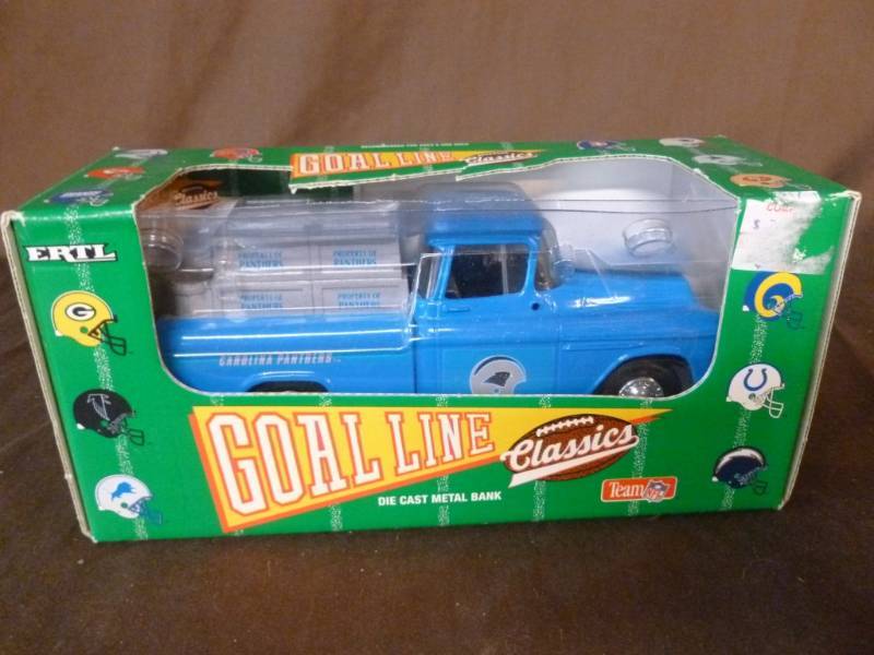 lot 184 image: Ertl Truck Coin Bank