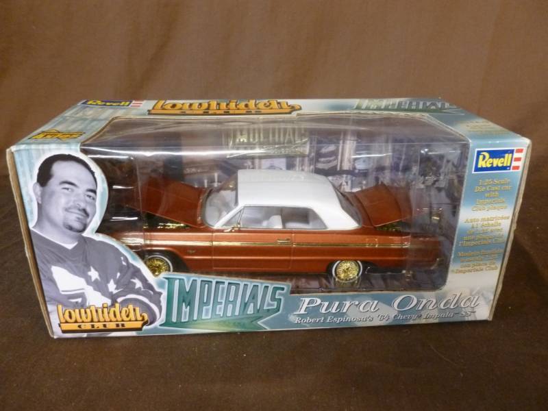 lot 187 image: Die Cast Metal Car