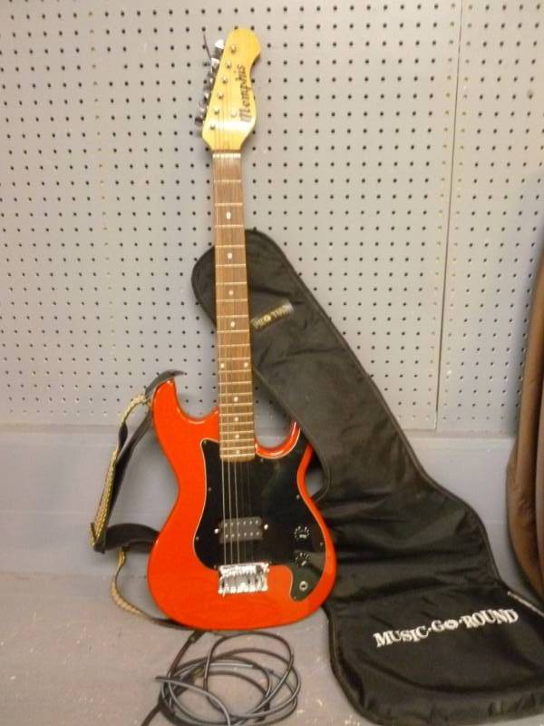 lot 201 image: Electric Guitar