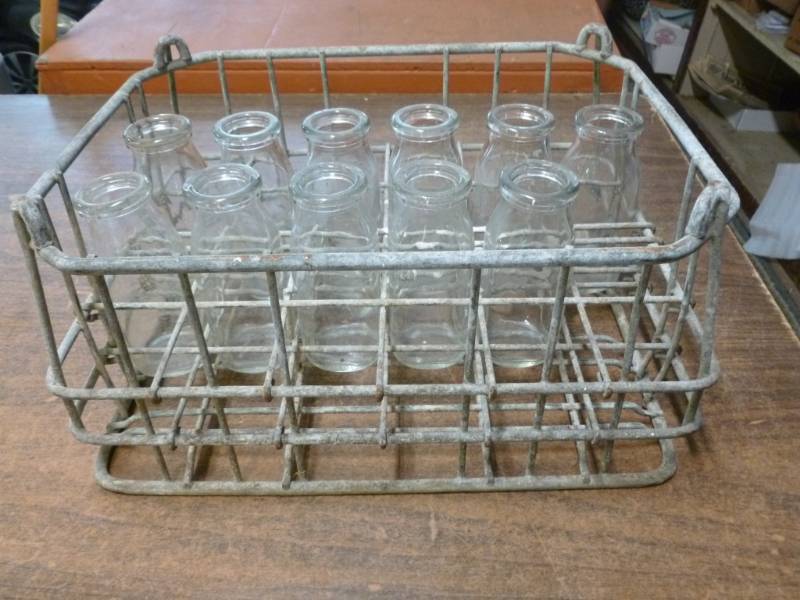 lot 221 image: Vintage Milk Crate
