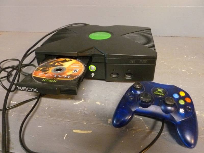 lot 250 image: XBOX Game Console