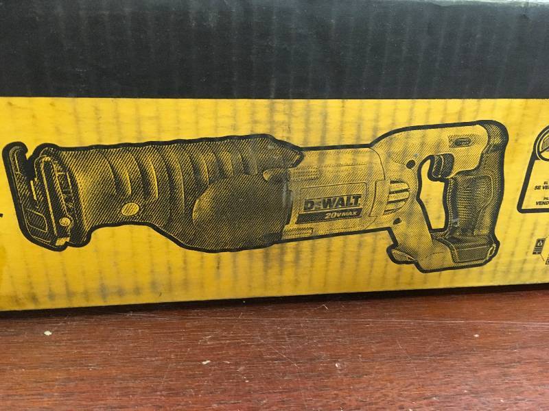 lot 86 image: Dewalt reciprocating saw tool only good  condition