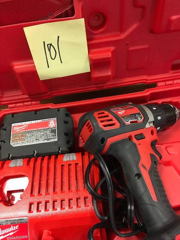 lot 101 image: Milwaukee M18 18-Volt Lithium-Ion Cordless 12 in. Drill Driver Kit W(2) 1.5Ah Batteries, Charger & Hard Case in like new working conditions