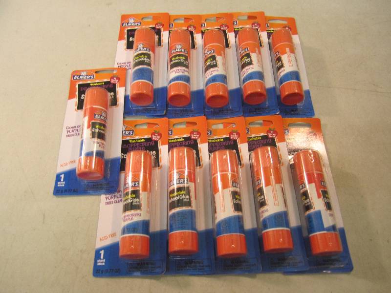 lot 7 image: 11 Elmers Disappearing Purple Glue ...