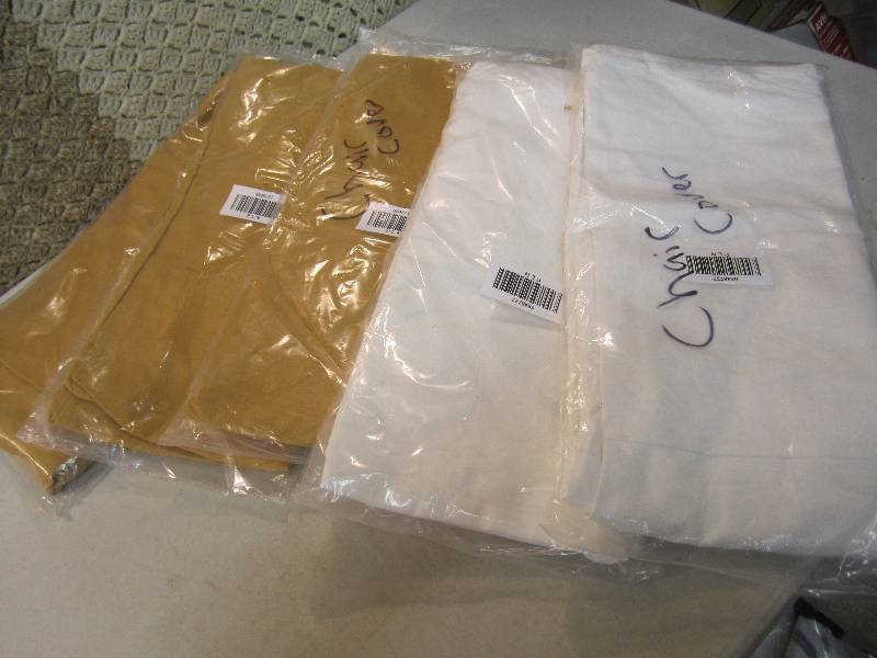 lot 52 image: 5 Misc Chair Covers  BS...