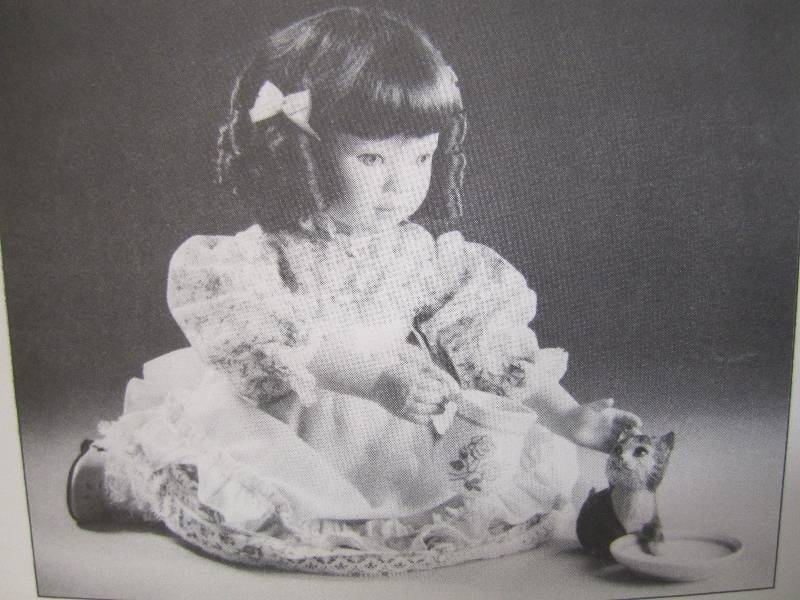 lot 76 image: The Danbury Mint Doll Margaret by L...