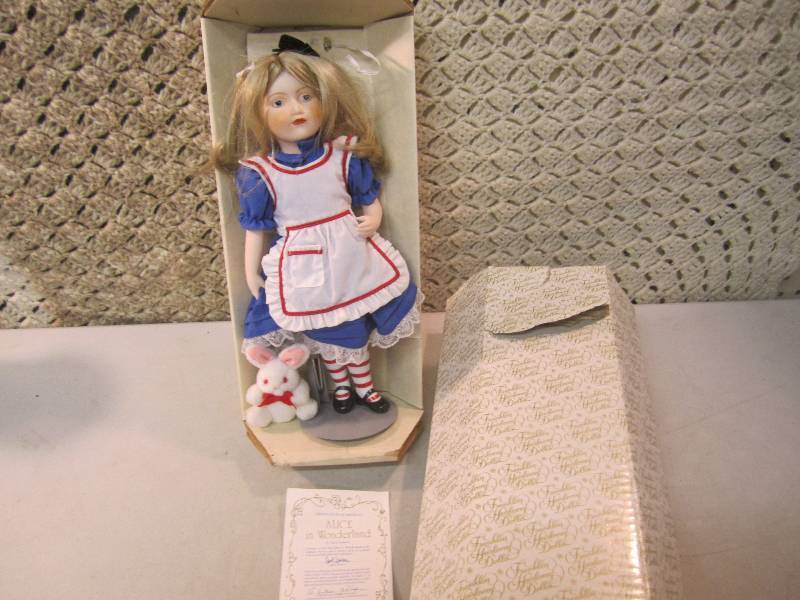 Franklin heirloom dolls 2024 alice in wonderland