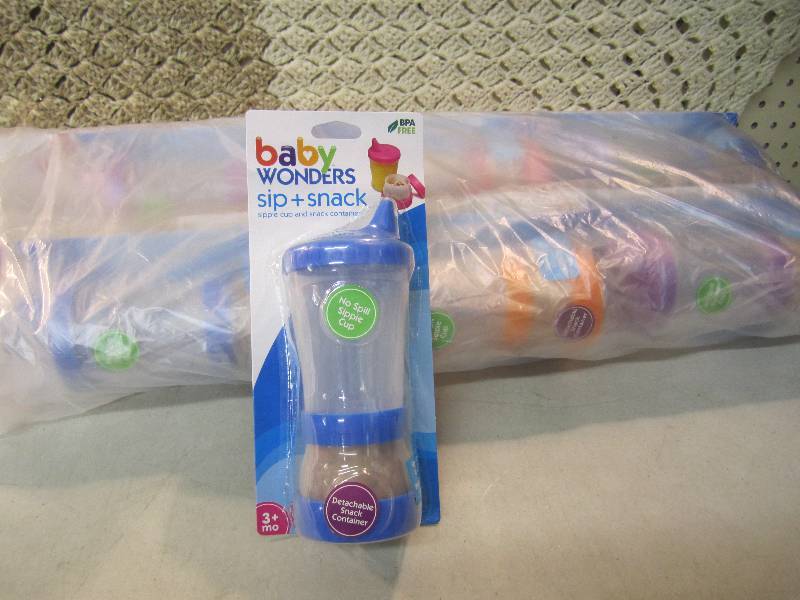 lot 85 image: 12 Baby Wonders Sip  Snack Sippie ...