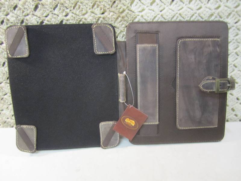 lot 122 image: Canyon Outback Leather Bear Canyon ...