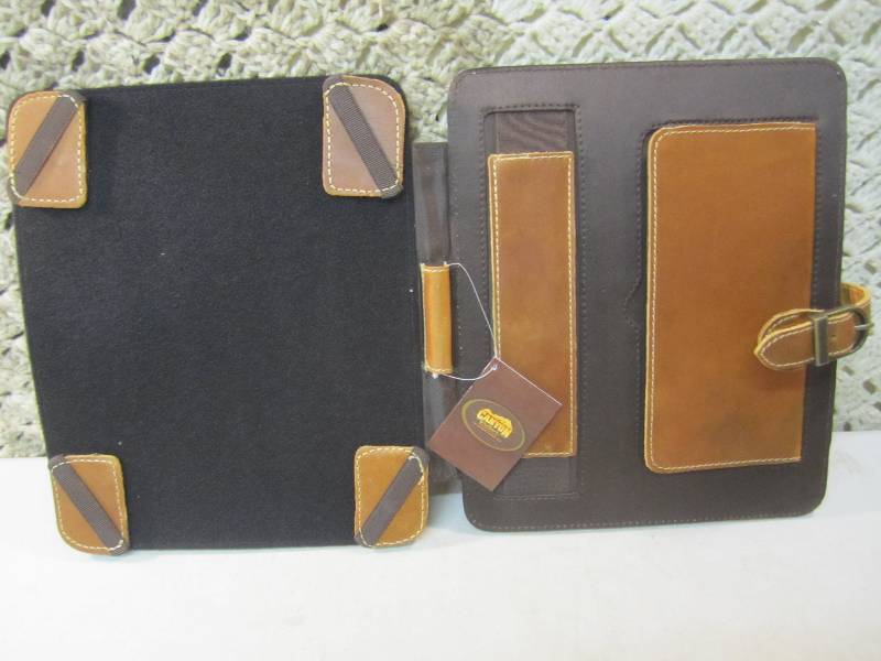 lot 125 image: Canyon Outback Leather Bear Canyon ...