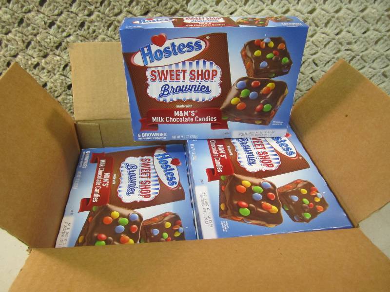 lot 165 image: Case of 6 Boxes Hostess Sweet Shop ...
