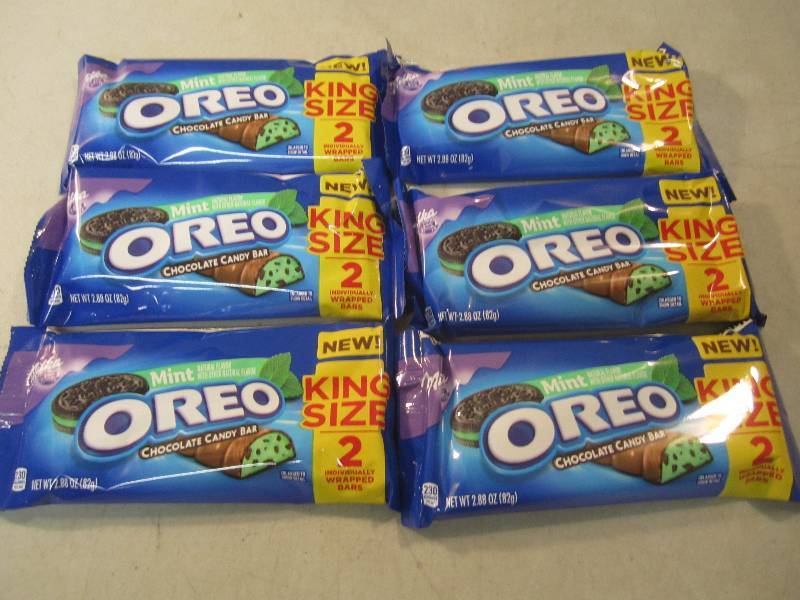 lot 209 image: 6 King Size 2 Bar Pack Oreo Mint Ba...
