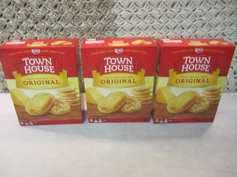 lot 215 image: 3 Boxes Town House Crackers Best by...