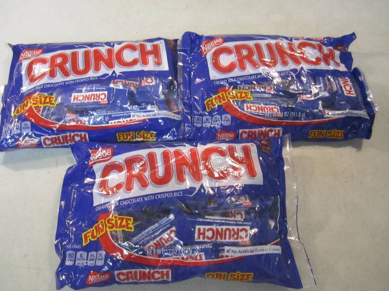 lot 223 image: 3 Bags Fun Size Crunch Candy Bars B...