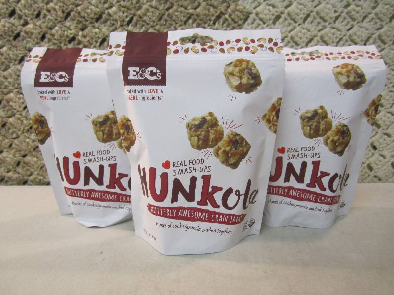 lot 233 image: 3 Bags Hunkola Nutterly Awesome Cra...
