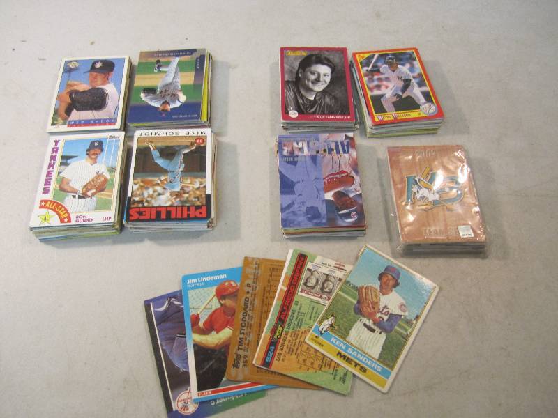 lot 261 image: 212 Baseball Cards Various Years  E...