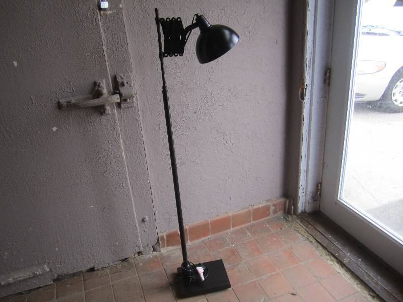 lot 282 image: Expandable Floor Lamp Black 58.5 t...