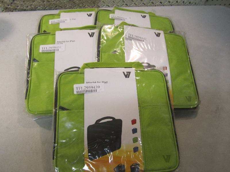 lot 310 image: Lot of 5 Green V7 Slim Attache Carr...