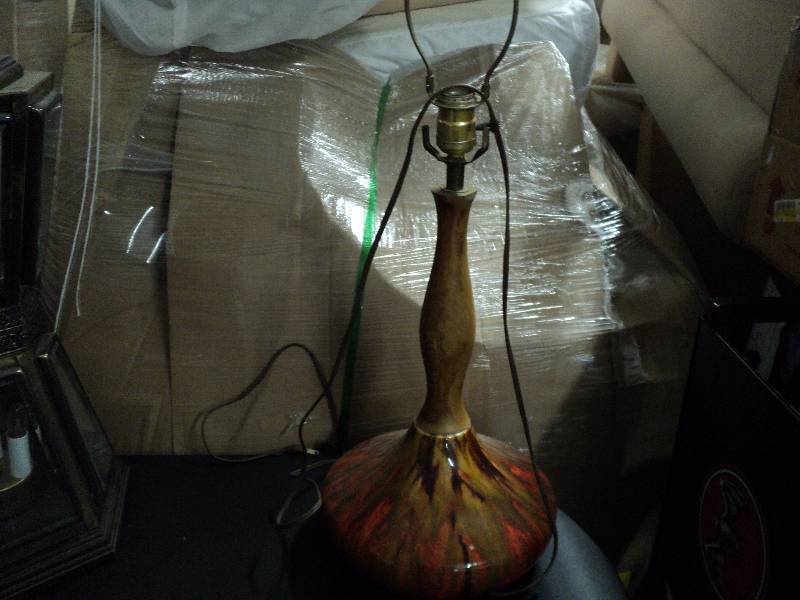 lot 10 image: vintage lamp 27 tall...