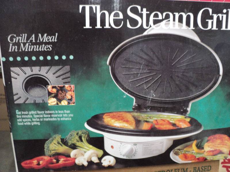 lot 11 image: Hamilton Beach The Steam Grill...