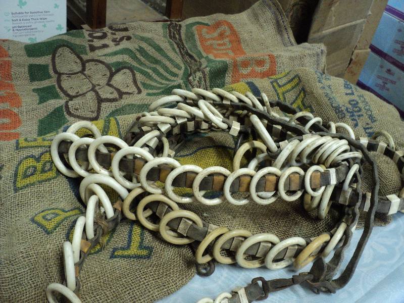 lot 48 image: vintage leather with rings and 2 gu...