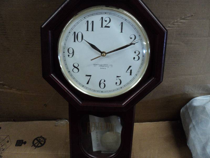 lot 56 image: Heritage Regulator clock...