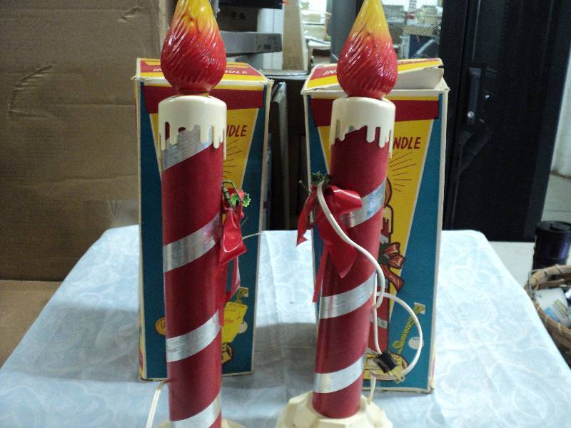 lot 64 image: vintage king size Christmas candles...