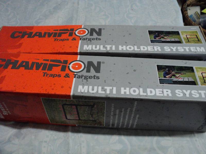 lot 86 image: Champion Visi Chalk Multi Holder sy...