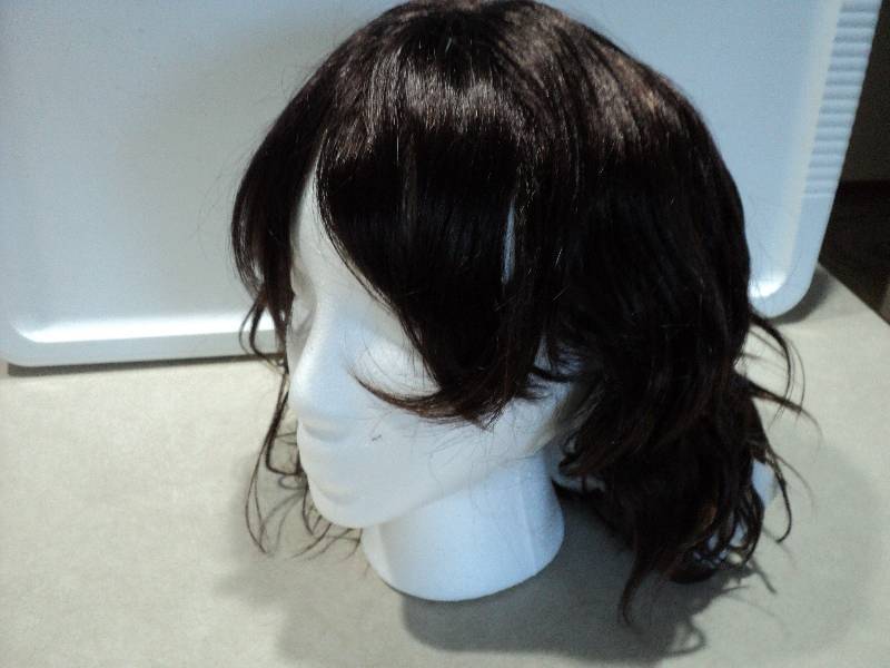 lot 115 image: Ashro Leona dark brownblond wig...