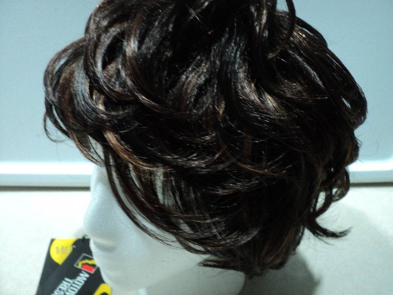 lot 124 image: Ashro Motown Tress -style glam wig...