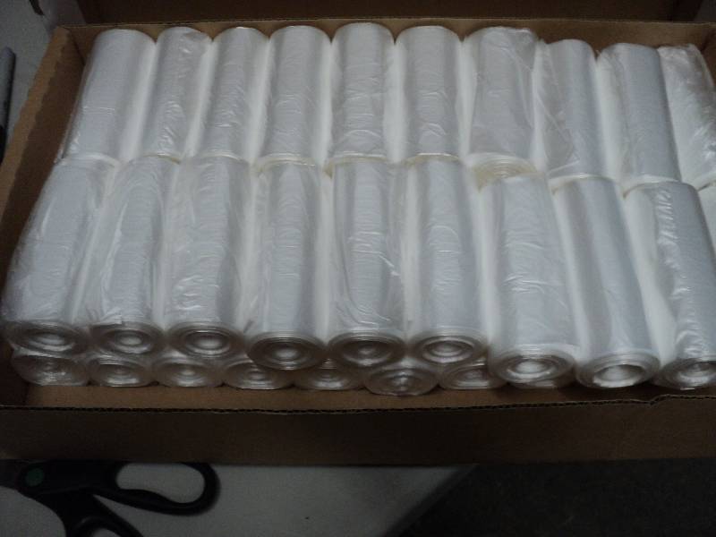 lot 157 image: Tyco High Density can liners 2000 c...