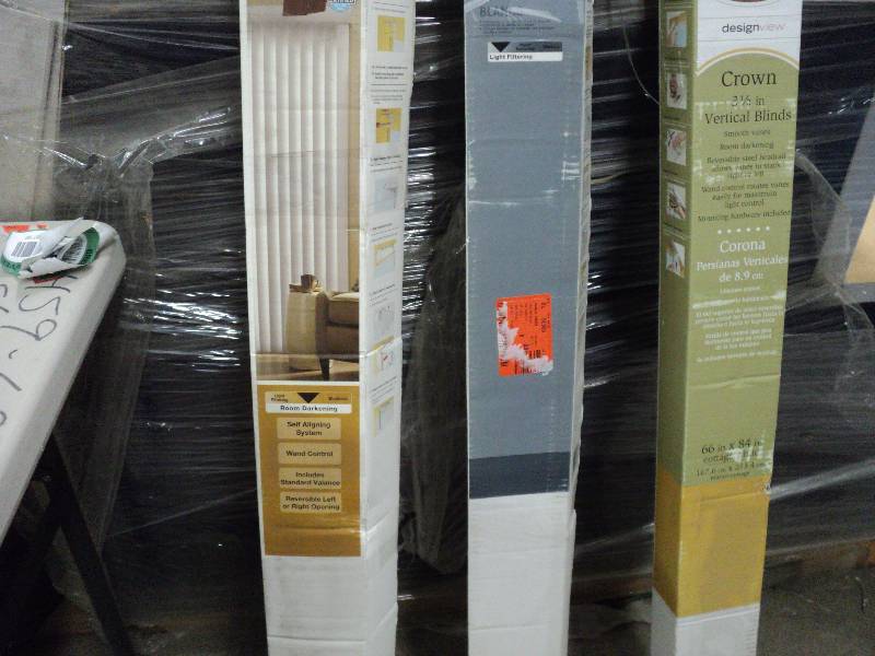 lot 317 image: 3 3.5 vertical room darkening blin...