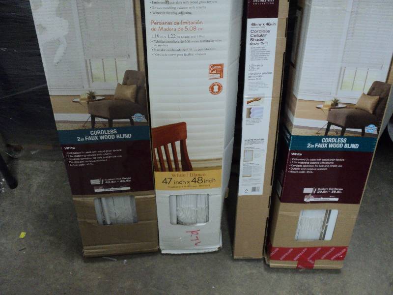 lot 326 image: 1 36, 2 47, and 1 48 blinds...