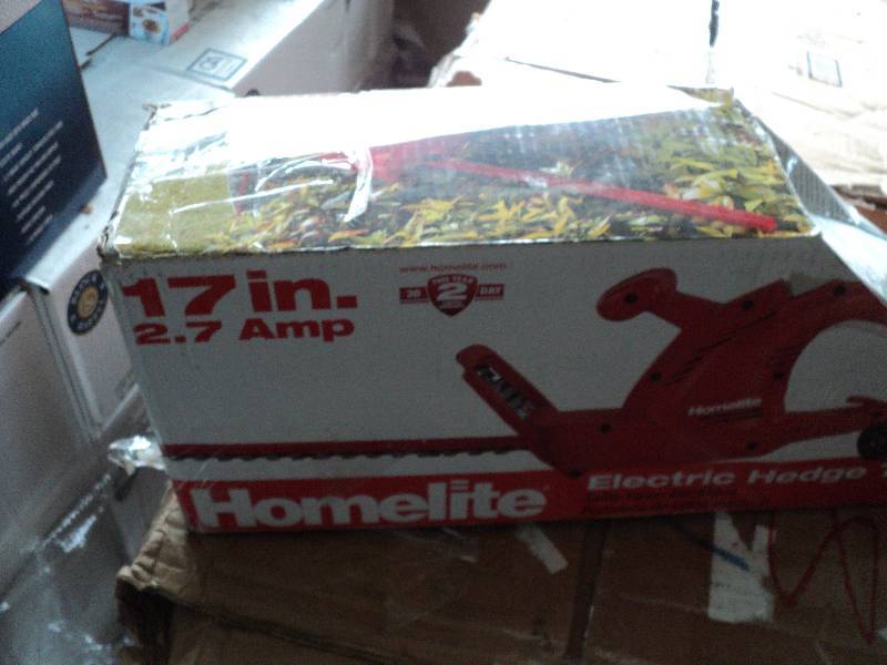 lot 346 image: Homelite electric hedge trimmer...