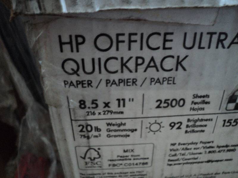 lot 351 image: HP 2500 sheets of 8.5 x 11 copy pap...