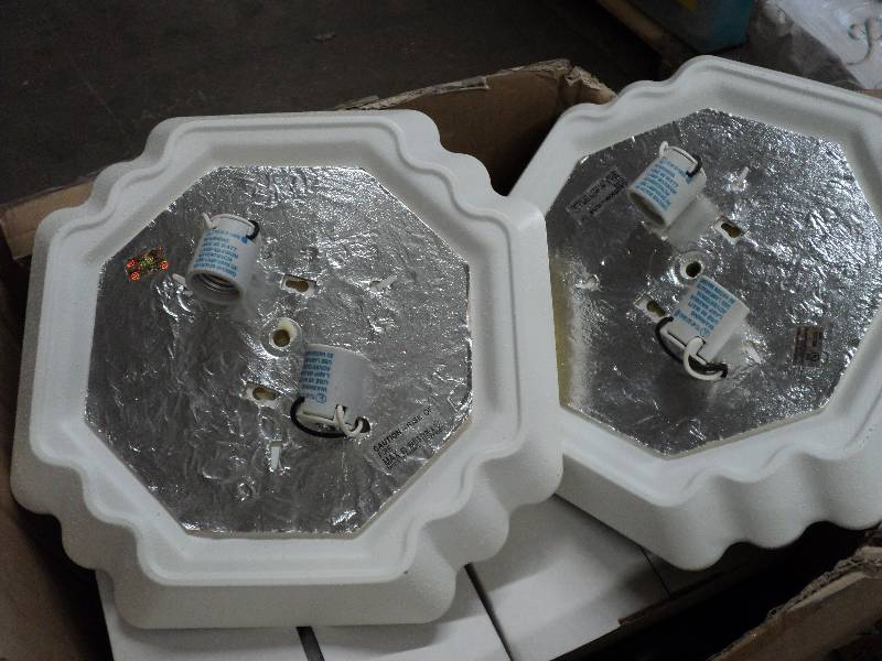 lot 357 image: 4 lights...