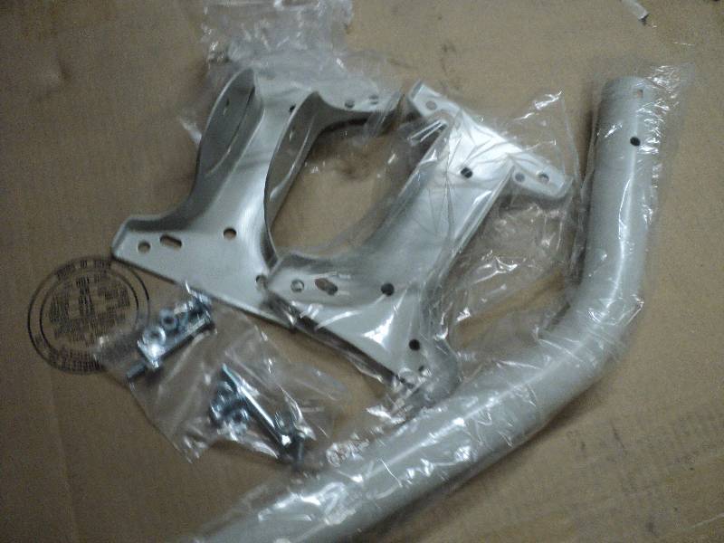 lot 359 image: 5 metal mounts...