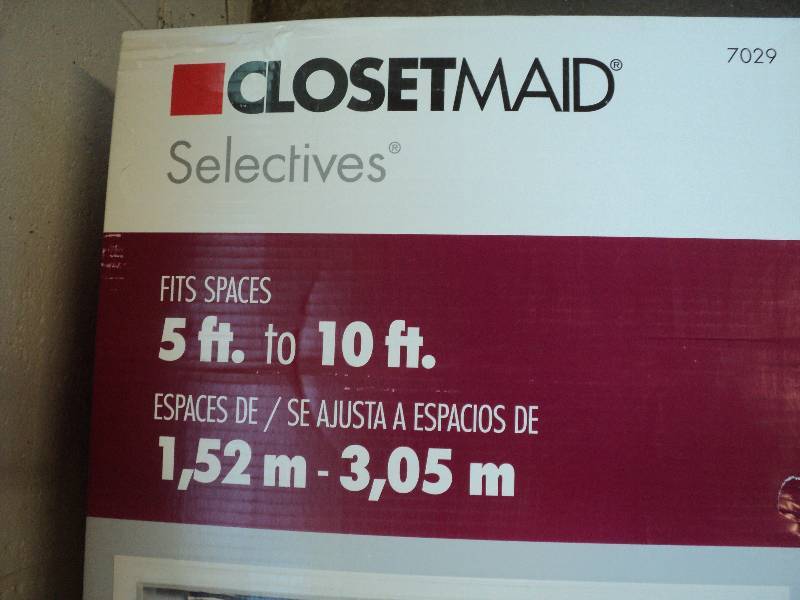 lot 367 image: Closet Maid closet kit...