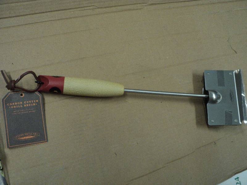 lot 388 image: Carbon Cutter Grill Brush from Teto...