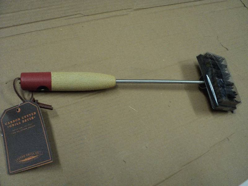 lot 389 image: Carbon Cutter Grill Brush from Teto...