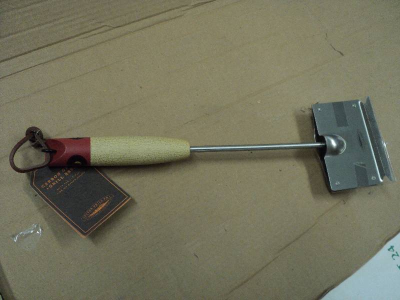 lot 392 image: Carbon Cutter Grill Brush from Teto...