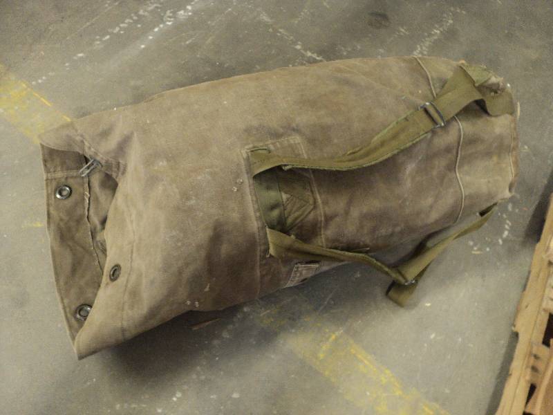 lot 403 image: tent in an army bag - size unknown...