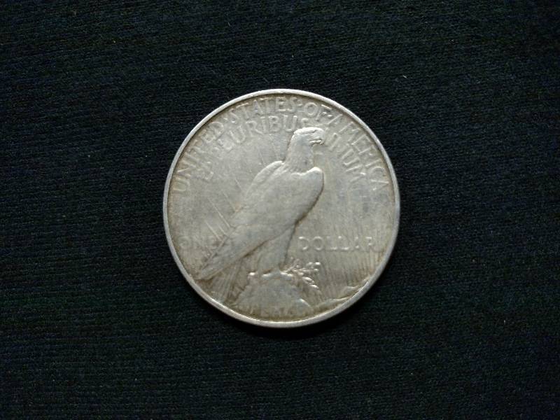 1922 D Peace Silver Dollar...